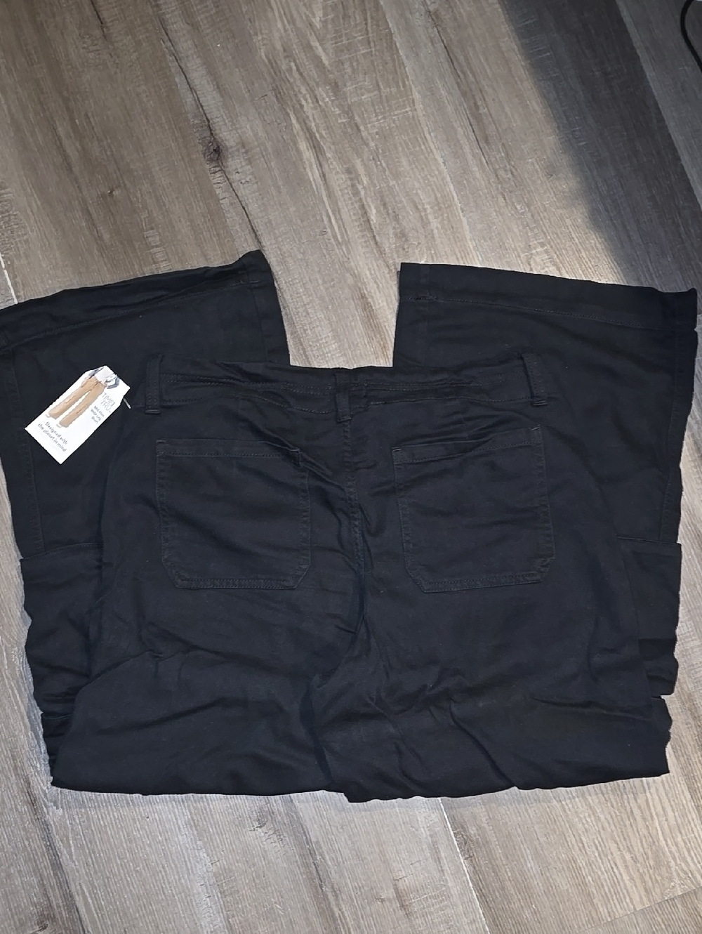 Drawstring Cargo Pants - Picture 4 of 4